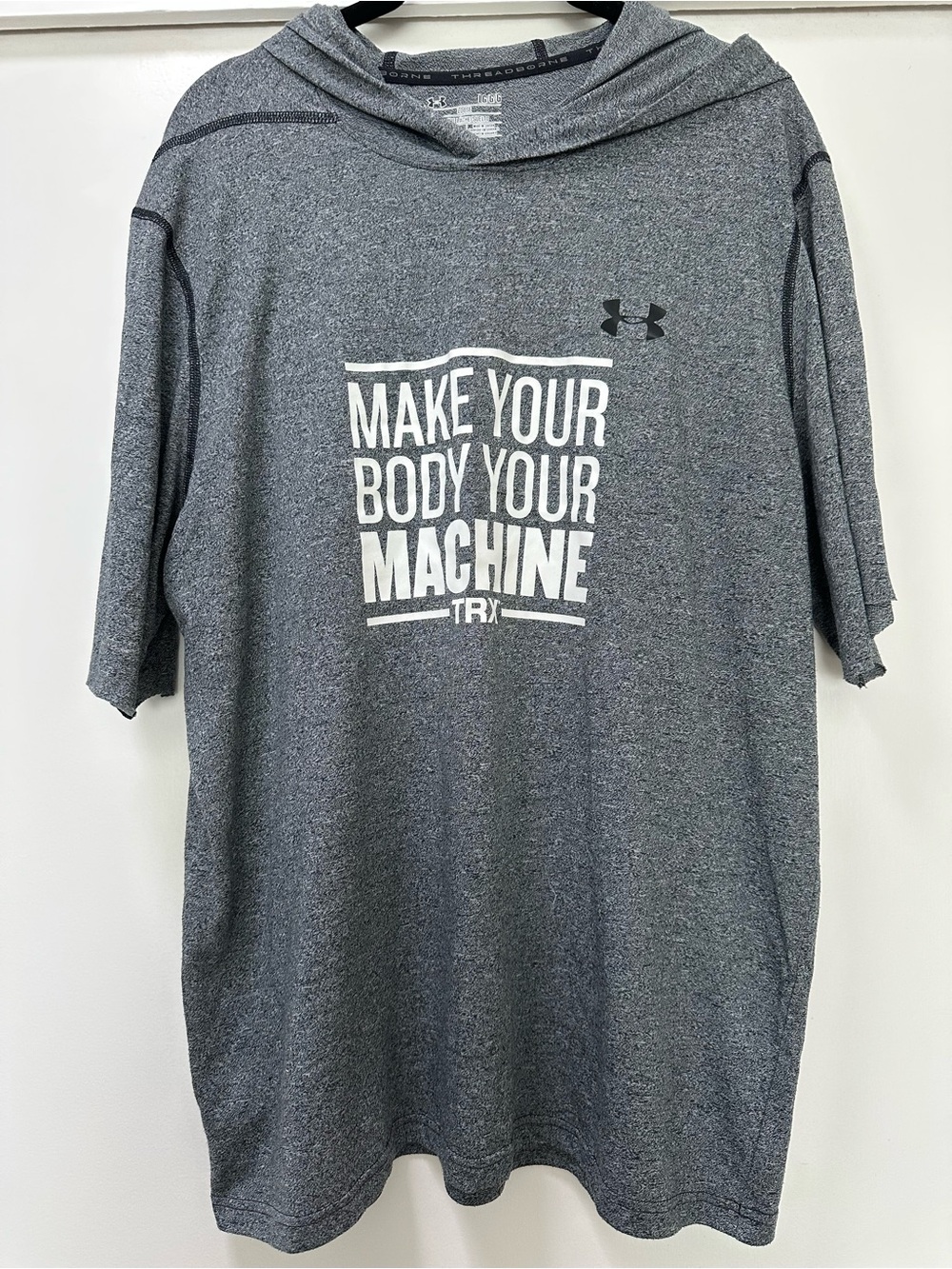 Under Armour Men’s Gray Hooded Training Tee - 'Make Your Body Your Machine' L